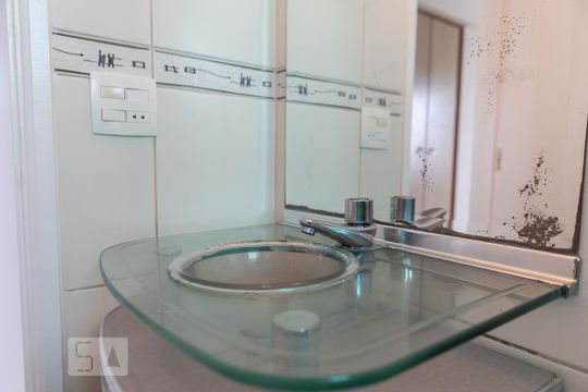 Banheiro da suíte de apartamento para alugar com 3 quartos, 100m² em José Menino, Santos