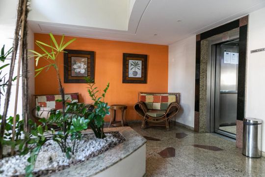 Hall de entrada de apartamento para alugar com 3 quartos, 100m² em José Menino, Santos