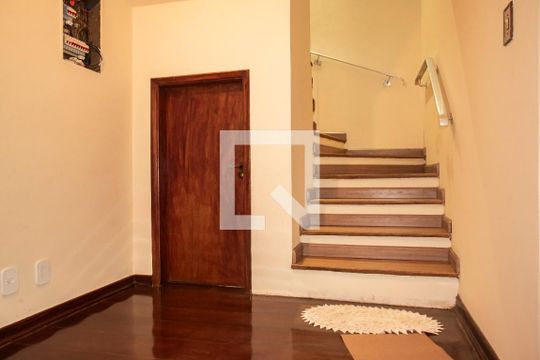 Sala de casa à venda com 3 quartos, 400m² em Chácara Inglesa, São Paulo