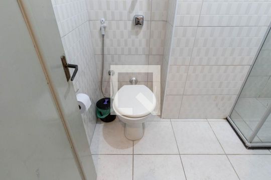 Banheiro de kitnet/studio à venda com 1 quarto, 32m² em Sé, São Paulo