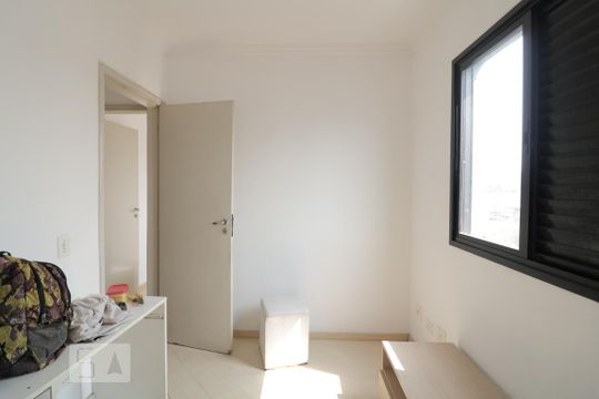 Quarto 1 de apartamento para alugar com 3 quartos, 75m² em Vila Esperança, São Paulo
