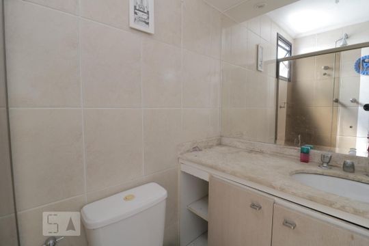 Banheiro da Suíte 1 de apartamento para alugar com 3 quartos, 75m² em Vila Esperança, São Paulo
