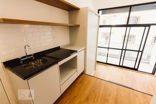 Cozinha de kitnet/studio para alugar com 1 quarto, 33m² em Perdizes, São Paulo