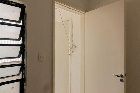 Quarto de Serviço de apartamento à venda com 2 quartos, 102m² em Itaim Bibi, São Paulo