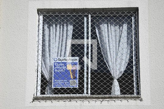 janela de apartamento para alugar com 2 quartos, 44m² em Canudos, Novo Hamburgo