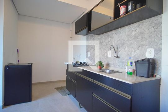 Cozinha de kitnet/studio para alugar com 1 quarto, 28m² em Pátria Nova, Novo Hamburgo