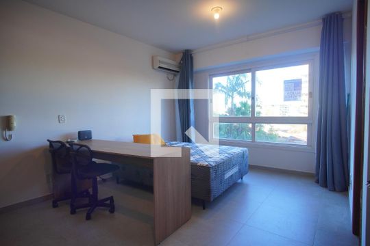 Sala/Quarto de kitnet/studio para alugar com 1 quarto, 28m² em Pátria Nova, Novo Hamburgo