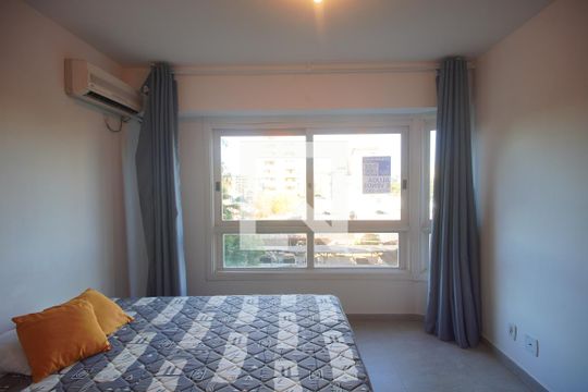 Sala/Quarto de kitnet/studio para alugar com 1 quarto, 28m² em Pátria Nova, Novo Hamburgo