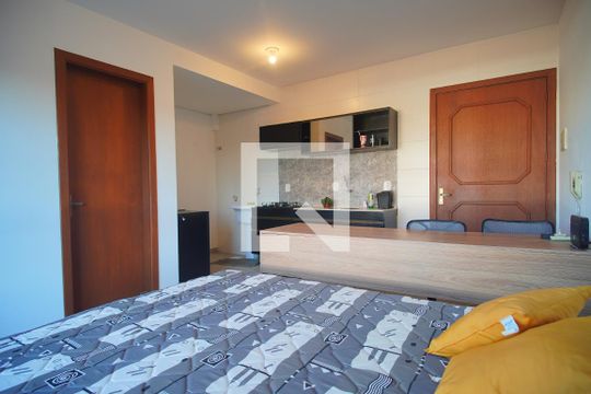 Kitnet/Studio para alugar com 1 quarto, 28m² em Pátria Nova, Novo Hamburgo