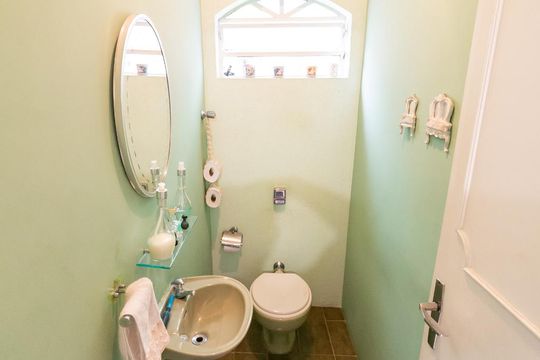 Lavabo de casa à venda com 5 quartos, 350m² em Cidade São Francisco, São Paulo