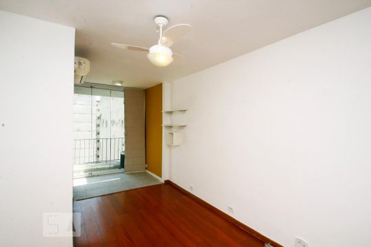 Quarto de apartamento para alugar com 1 quarto, 50m² em Centro, Rio de Janeiro