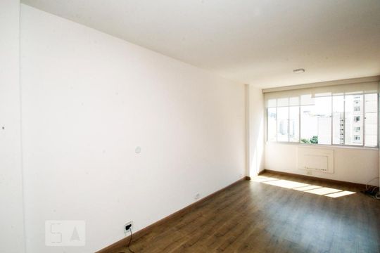 Sala de apartamento para alugar com 1 quarto, 50m² em Centro, Rio de Janeiro