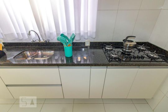 Cozinha de casa à venda com 7 quartos, 180m² em Vila Moreira, São Paulo