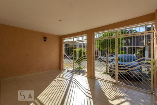 Garagem de casa à venda com 7 quartos, 180m² em Vila Moreira, São Paulo