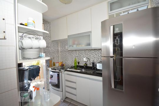 Cozinha e Área de Serviço de apartamento à venda com 3 quartos, 85m² em Lins de Vasconcelos, Rio de Janeiro
