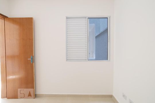 Quarto 1 de apartamento para alugar com 2 quartos, 47m² em Vila Invernada, São Paulo