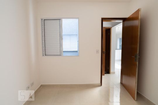 Quarto 2 de apartamento para alugar com 2 quartos, 47m² em Vila Invernada, São Paulo