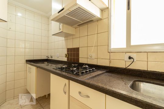 Cozinha de apartamento para alugar com 2 quartos, 50m² em Jardim Ouro Preto, São José dos Campos