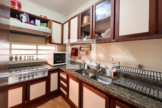 Cozinha de casa à venda com 3 quartos, 230m² em Alto de Pinheiros, São Paulo