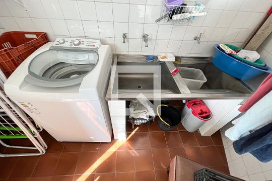 Área de Serviço de casa à venda com 3 quartos, 230m² em Alto de Pinheiros, São Paulo