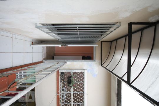 Lavanderia Piso Superior de casa à venda com 4 quartos, 150m² em Vila Monumento, São Paulo