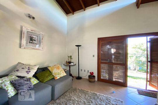 Sala 1 de casa à venda com 2 quartos, 106m² em Hamburgo Velho, Novo Hamburgo