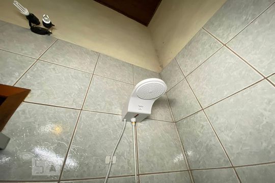 Chuveiro do Banheiro de casa à venda com 2 quartos, 106m² em Hamburgo Velho, Novo Hamburgo