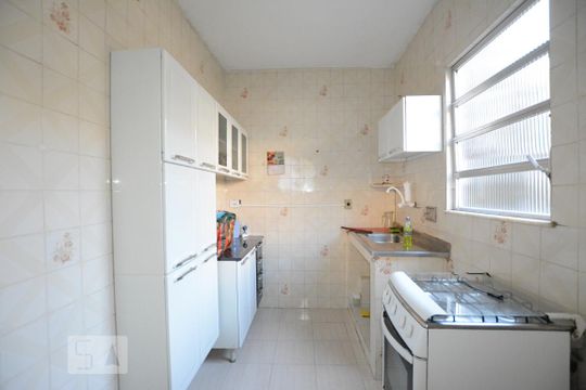 Banheiro Social de casa para alugar com 2 quartos, 110m² em Braz de Pina, Rio de Janeiro