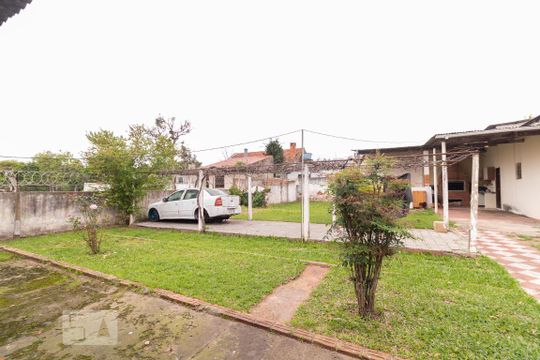 Quintal de casa à venda com 2 quartos, 188m² em Nossa Senhora das Graças, Canoas