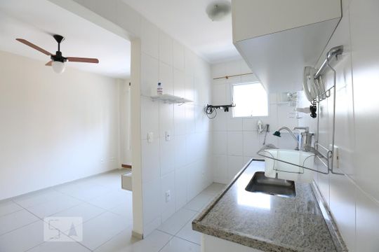 Cozinha de apartamento à venda com 1 quarto, 45m² em Itaim Bibi, São Paulo