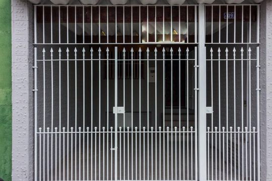 Fachada de casa à venda com 1 quarto, 90m² em Santana, São Paulo