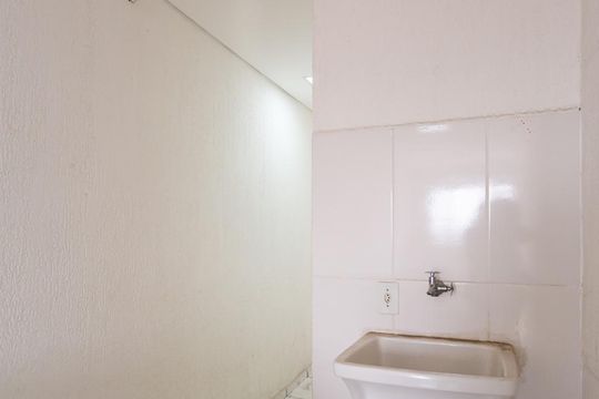 Área de Serviço de casa para alugar com 1 quarto, 30m² em Bandeiras, Osasco