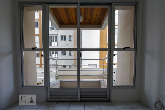 Varanda da sala de apartamento para alugar com 2 quartos, 70m² em Centro, Florianópolis