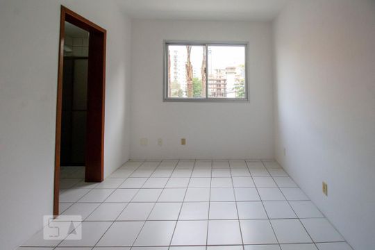 Quarto 02 de apartamento para alugar com 2 quartos, 70m² em Centro, Florianópolis