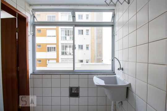 Area de serviço de apartamento para alugar com 2 quartos, 70m² em Centro, Florianópolis