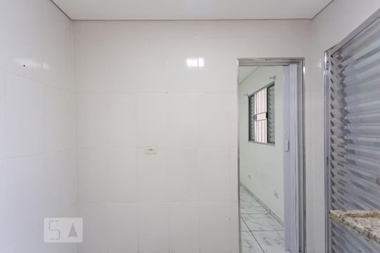 Cozinha de casa para alugar com 1 quarto, 35m² em Bandeiras, Osasco