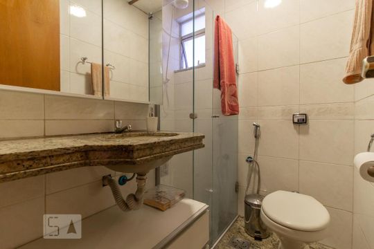 Banheiro Social de apartamento para alugar com 3 quartos, 95m² em Palmares, Belo Horizonte