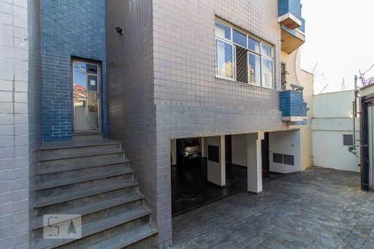 Entrada de apartamento para alugar com 3 quartos, 95m² em Palmares, Belo Horizonte
