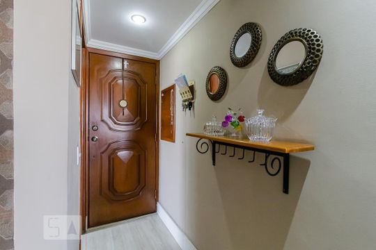 Entrada de apartamento à venda com 3 quartos, 160m² em Vila Dom Pedro I, São Paulo