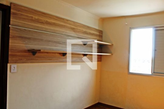 Quarto 1 de apartamento para alugar com 2 quartos, 72m² em Itaquera, São Paulo