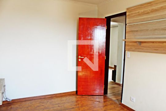Quarto 1 de apartamento para alugar com 2 quartos, 72m² em Itaquera, São Paulo