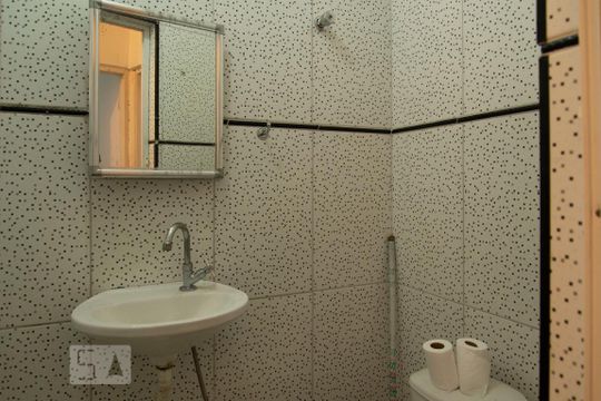 Banheiro de casa à venda com 5 quartos, 270m² em Conjunto Promorar Sapopemba, São Paulo