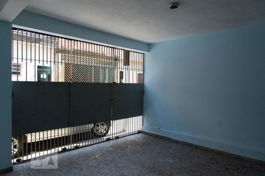 Garagem de casa à venda com 5 quartos, 270m² em Conjunto Promorar Sapopemba, São Paulo