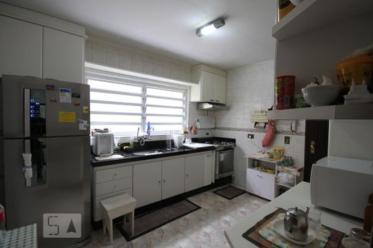 Cozinha de casa à venda com 3 quartos, 220m² em Bosque da Saúde, São Paulo