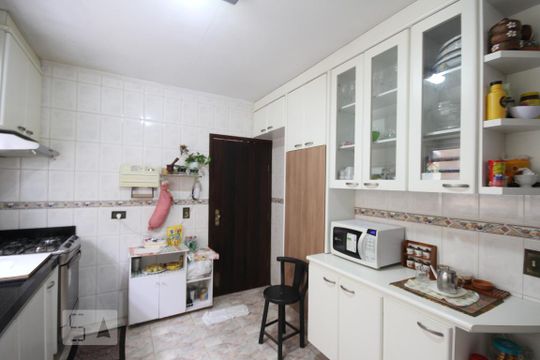 Cozinha de casa à venda com 3 quartos, 220m² em Bosque da Saúde, São Paulo