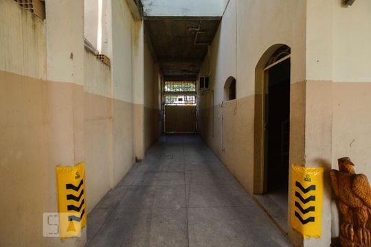 Corredor externo de apartamento à venda com 3 quartos, 110m² em Santa Amelia, Belo Horizonte