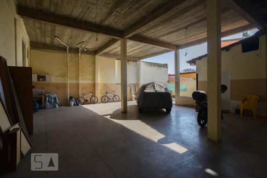 Garagem de apartamento à venda com 3 quartos, 110m² em Santa Amelia, Belo Horizonte