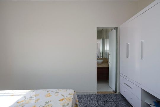 Suíte de apartamento à venda com 3 quartos, 110m² em Santa Amelia, Belo Horizonte