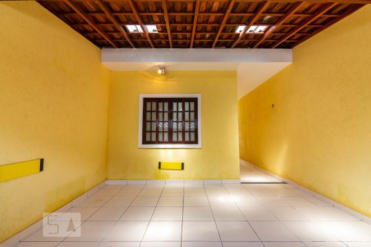 Garagem de casa à venda com 3 quartos, 120m² em Veloso, Osasco