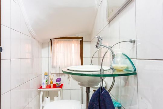 Lavabo de casa à venda com 3 quartos, 250m² em Pestana, Osasco